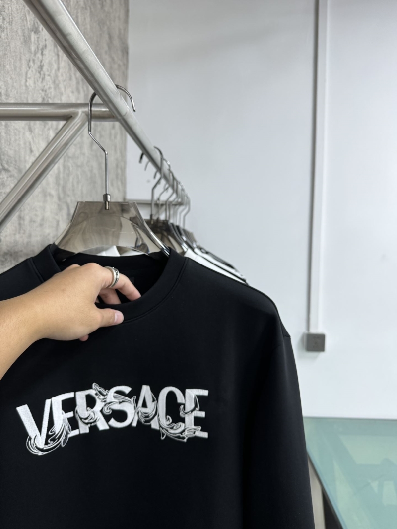 VERSACE
